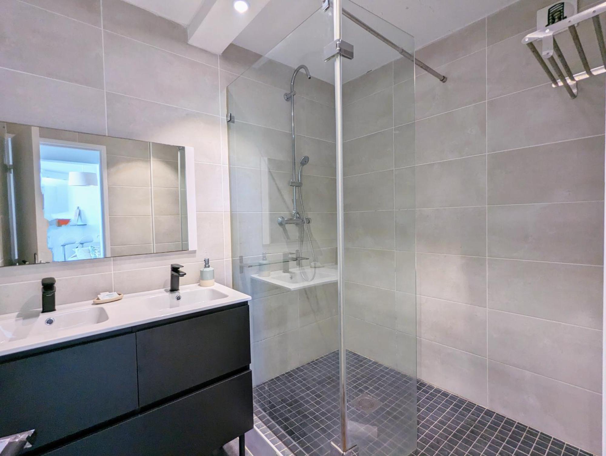 Cap Saint Gilles - T3 Vue Sur Le Port Apartment Ngoại thất bức ảnh