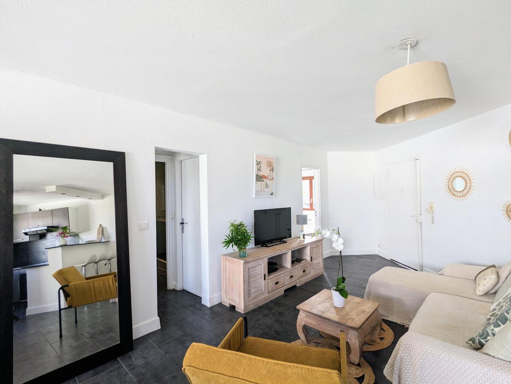 Cap Saint Gilles - T3 Vue Sur Le Port Apartment Ngoại thất bức ảnh